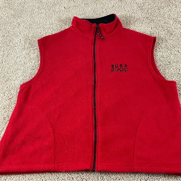 Vintage Olympic Vest Size 2XL Team USA Lightweight Fleece Zip Up Red Sport F179 - Picture 1 of 7